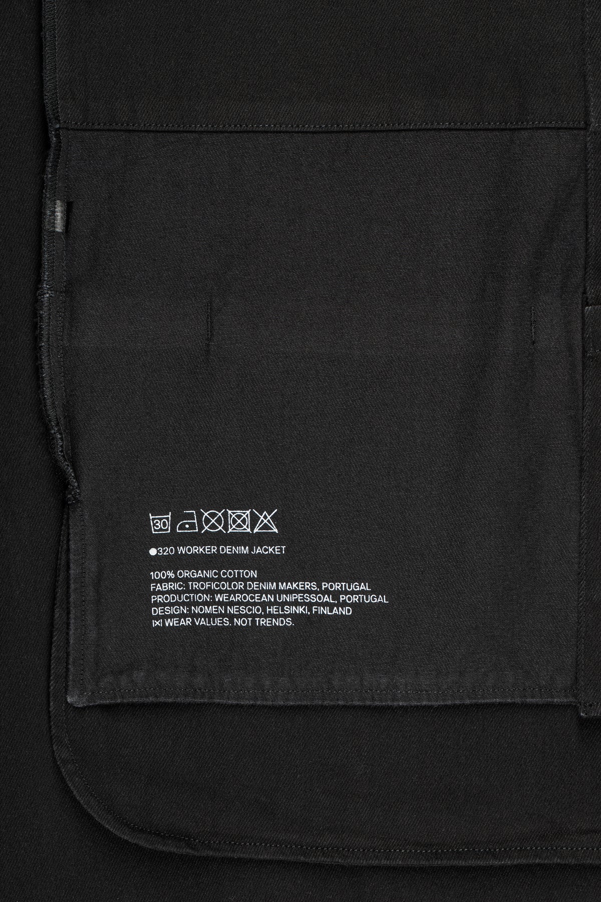 320 Worker Denim Jacket, deep black
