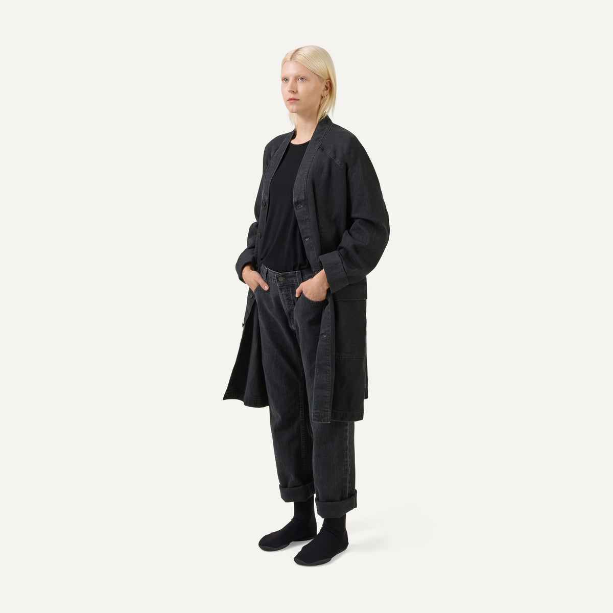 Nomen Nescio 321 Raglan Denim Jacket washed black – model three-quarter view